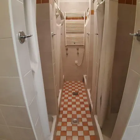 Hostel Vila Mikica